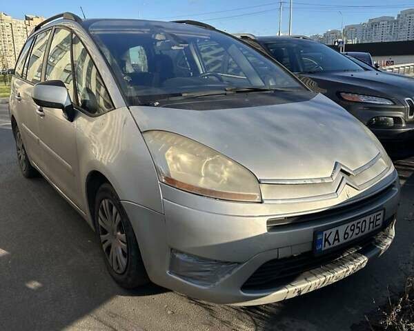 Серый Ситроен С4 Пикассо, объемом двигателя 1.6 л и пробегом 310 тыс. км за 5800 $, фото 4 на Automoto.ua