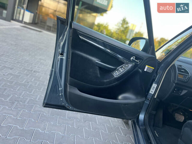 Серый Ситроен С4 Пикассо, объемом двигателя 1.6 л и пробегом 125 тыс. км за 5400 $, фото 36 на Automoto.ua