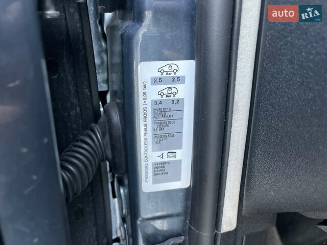 Серый Ситроен С4 Пикассо, объемом двигателя 1.6 л и пробегом 125 тыс. км за 5400 $, фото 27 на Automoto.ua