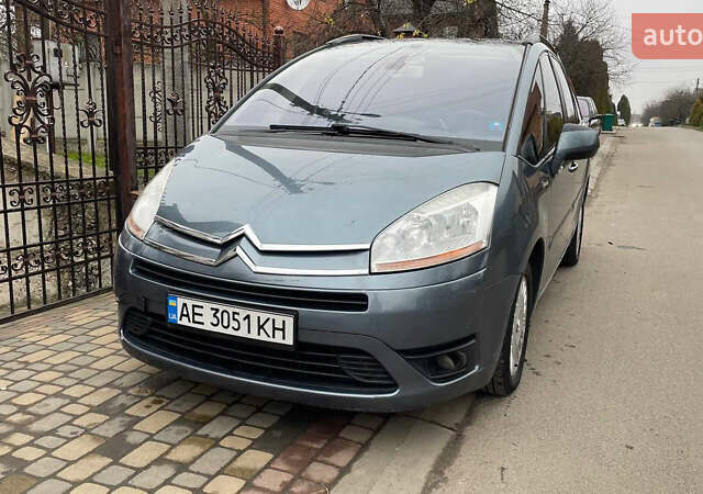 Сірий Сітроен С4 Пікассо, об'ємом двигуна 1.56 л та пробігом 245 тис. км за 5100 $, фото 9 на Automoto.ua