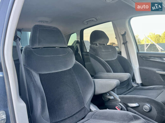 Серый Ситроен С4 Пикассо, объемом двигателя 1.6 л и пробегом 125 тыс. км за 5400 $, фото 46 на Automoto.ua