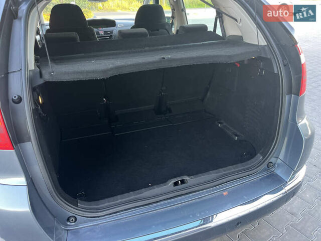 Серый Ситроен С4 Пикассо, объемом двигателя 1.6 л и пробегом 125 тыс. км за 5400 $, фото 63 на Automoto.ua