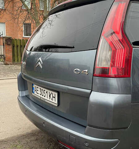 Сірий Сітроен С4 Пікассо, об'ємом двигуна 1.56 л та пробігом 245 тис. км за 5100 $, фото 1 на Automoto.ua