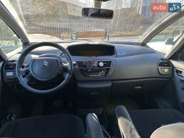 Серый Ситроен С4 Пикассо, объемом двигателя 1.6 л и пробегом 310 тыс. км за 5800 $, фото 10 на Automoto.ua