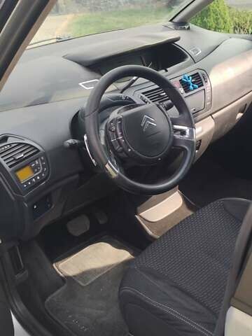 Сірий Сітроен С4 Пікассо, об'ємом двигуна 1.56 л та пробігом 221 тис. км за 4500 $, фото 10 на Automoto.ua