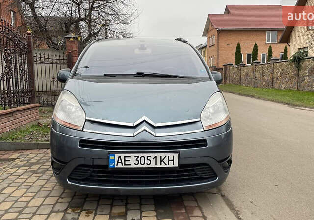 Сірий Сітроен С4 Пікассо, об'ємом двигуна 1.56 л та пробігом 245 тис. км за 5100 $, фото 13 на Automoto.ua