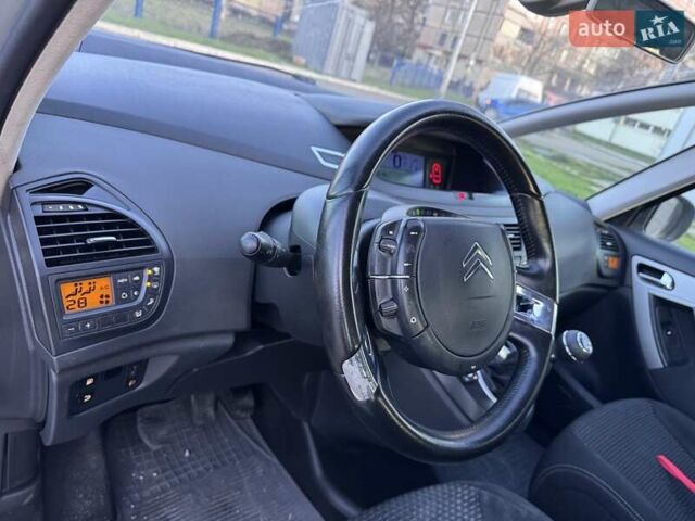 Серый Ситроен С4 Пикассо, объемом двигателя 1.8 л и пробегом 187 тыс. км за 3999 $, фото 23 на Automoto.ua