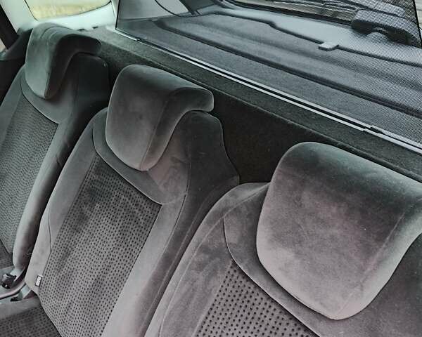 Серый Ситроен С4 Пикассо, объемом двигателя 1.6 л и пробегом 249 тыс. км за 6400 $, фото 17 на Automoto.ua