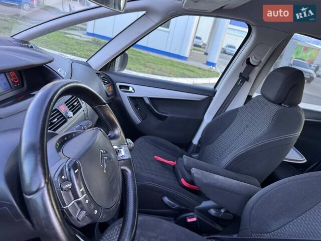 Серый Ситроен С4 Пикассо, объемом двигателя 1.8 л и пробегом 187 тыс. км за 3999 $, фото 26 на Automoto.ua