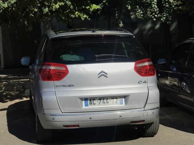 Сірий Сітроен С4 Пікассо, об'ємом двигуна 0 л та пробігом 312 тис. км за 3500 $, фото 3 на Automoto.ua