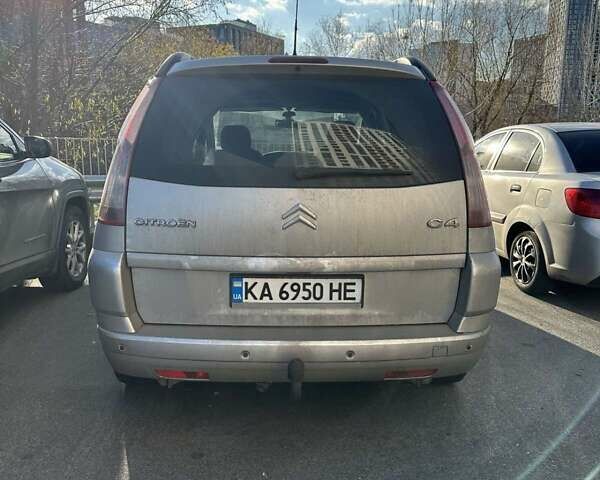 Серый Ситроен С4 Пикассо, объемом двигателя 1.6 л и пробегом 310 тыс. км за 5800 $, фото 7 на Automoto.ua