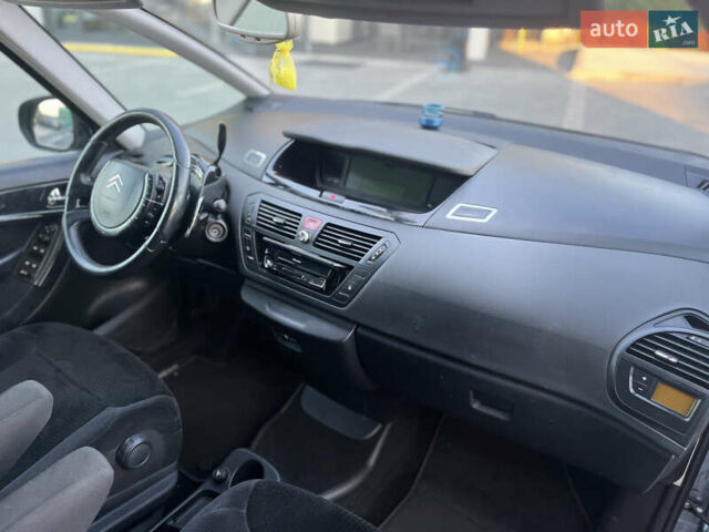 Серый Ситроен С4 Пикассо, объемом двигателя 1.6 л и пробегом 125 тыс. км за 5400 $, фото 50 на Automoto.ua
