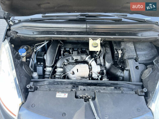 Серый Ситроен С4 Пикассо, объемом двигателя 1.6 л и пробегом 125 тыс. км за 5400 $, фото 43 на Automoto.ua