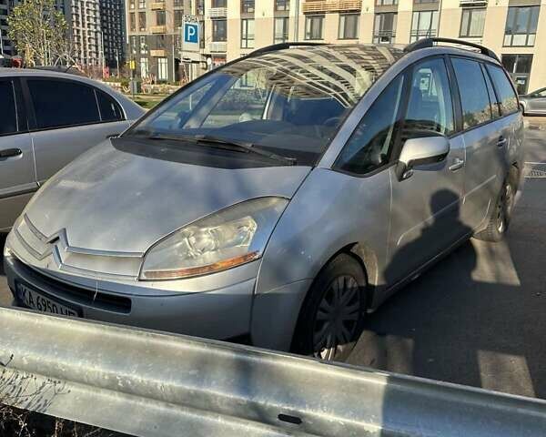 Серый Ситроен С4 Пикассо, объемом двигателя 1.6 л и пробегом 310 тыс. км за 5800 $, фото 1 на Automoto.ua