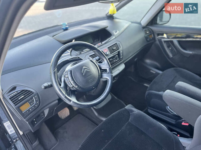 Серый Ситроен С4 Пикассо, объемом двигателя 1.6 л и пробегом 125 тыс. км за 5400 $, фото 29 на Automoto.ua
