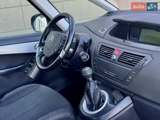 Серый Ситроен С4 Пикассо, объемом двигателя 1.8 л и пробегом 187 тыс. км за 3999 $, фото 1 на Automoto.ua