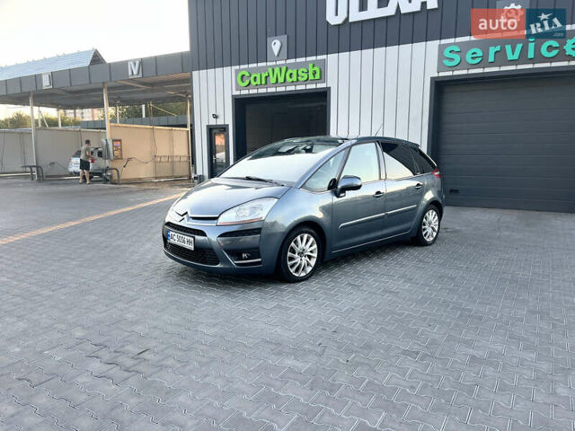 Серый Ситроен С4 Пикассо, объемом двигателя 1.6 л и пробегом 125 тыс. км за 5400 $, фото 42 на Automoto.ua