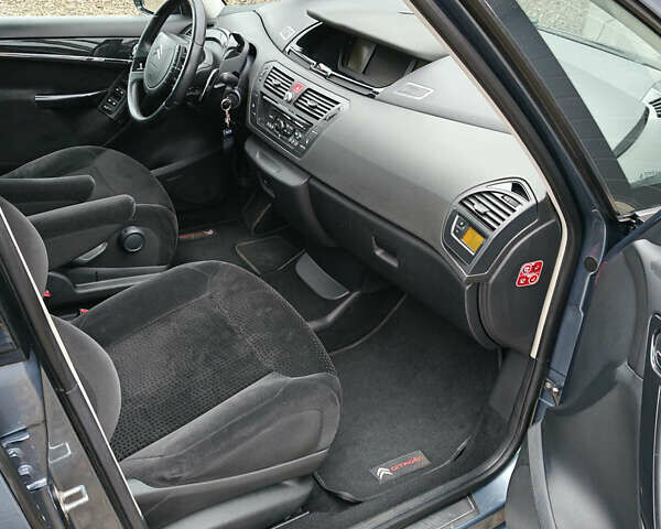 Серый Ситроен С4 Пикассо, объемом двигателя 1.6 л и пробегом 249 тыс. км за 6400 $, фото 12 на Automoto.ua