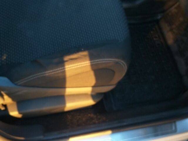 Сірий Сітроен С4 Пікассо, об'ємом двигуна 0 л та пробігом 312 тис. км за 3500 $, фото 4 на Automoto.ua