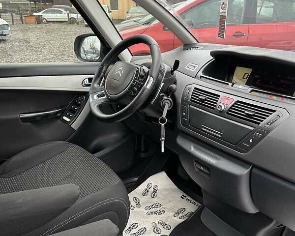 Серый Ситроен С4 Пикассо, объемом двигателя 1.6 л и пробегом 268 тыс. км за 7300 $, фото 17 на Automoto.ua