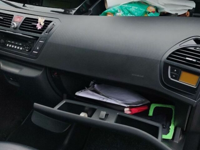 Сірий Сітроен С4 Пікассо, об'ємом двигуна 1.6 л та пробігом 220 тис. км за 6500 $, фото 14 на Automoto.ua