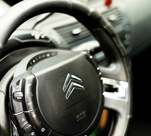 Серый Ситроен С4 Пикассо, объемом двигателя 1.6 л и пробегом 285 тыс. км за 5400 $, фото 9 на Automoto.ua