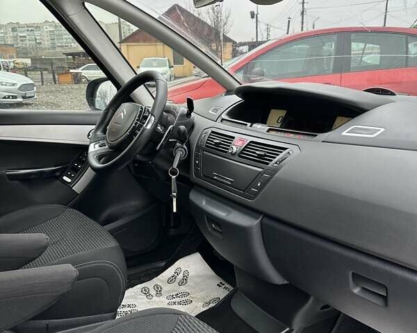 Серый Ситроен С4 Пикассо, объемом двигателя 1.6 л и пробегом 268 тыс. км за 7300 $, фото 13 на Automoto.ua