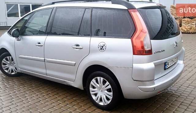 Серый Ситроен С4 Пикассо, объемом двигателя 1.56 л и пробегом 250 тыс. км за 4200 $, фото 6 на Automoto.ua