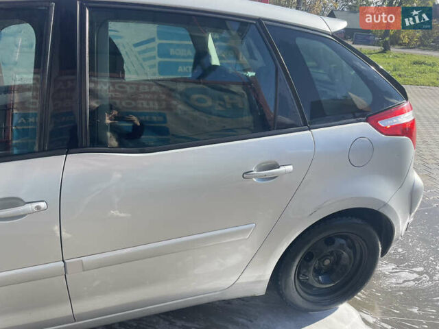 Сірий Сітроен С4 Пікассо, об'ємом двигуна 1.6 л та пробігом 266 тис. км за 4500 $, фото 8 на Automoto.ua