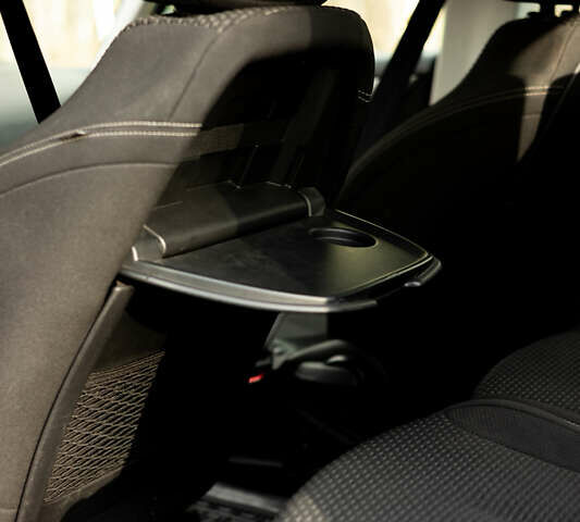 Серый Ситроен С4 Пикассо, объемом двигателя 1.6 л и пробегом 285 тыс. км за 5400 $, фото 13 на Automoto.ua