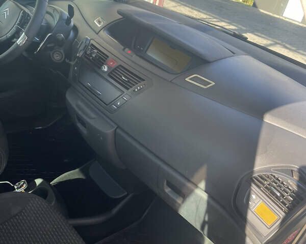 Сірий Сітроен С4 Пікассо, об'ємом двигуна 1.6 л та пробігом 266 тис. км за 4500 $, фото 5 на Automoto.ua