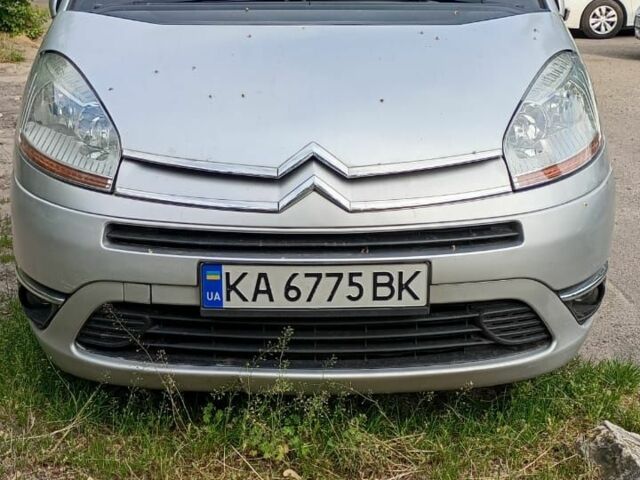 Серый Ситроен С4 Пикассо, объемом двигателя 1.6 л и пробегом 255 тыс. км за 3600 $, фото 1 на Automoto.ua