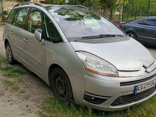 Серый Ситроен С4 Пикассо, объемом двигателя 1.6 л и пробегом 255 тыс. км за 3600 $, фото 2 на Automoto.ua