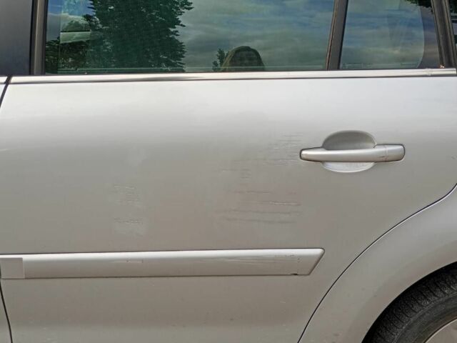 Серый Ситроен С4 Пикассо, объемом двигателя 1.6 л и пробегом 255 тыс. км за 3600 $, фото 6 на Automoto.ua