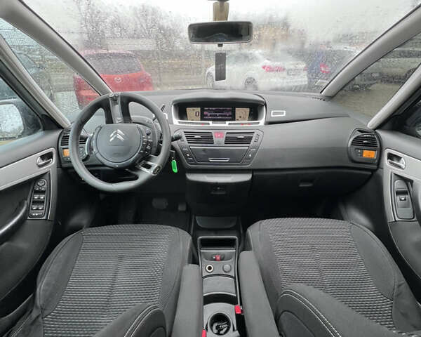 Сірий Сітроен С4 Пікассо, об'ємом двигуна 1.56 л та пробігом 244 тис. км за 4900 $, фото 9 на Automoto.ua