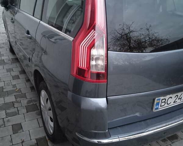 Серый Ситроен С4 Пикассо, объемом двигателя 1.56 л и пробегом 252 тыс. км за 5400 $, фото 2 на Automoto.ua