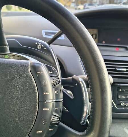 Сірий Сітроен С4 Пікассо, об'ємом двигуна 1.56 л та пробігом 300 тис. км за 6499 $, фото 31 на Automoto.ua