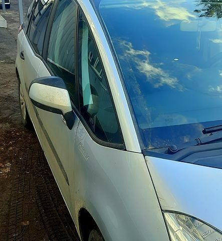 Серый Ситроен С4 Пикассо, объемом двигателя 1.6 л и пробегом 212 тыс. км за 5600 $, фото 1 на Automoto.ua