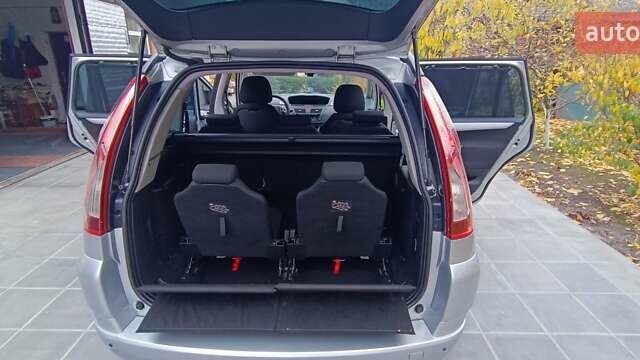 Сірий Сітроен С4 Пікассо, об'ємом двигуна 1.6 л та пробігом 237 тис. км за 6850 $, фото 3 на Automoto.ua