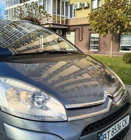 Сірий Сітроен С4 Пікассо, об'ємом двигуна 1.56 л та пробігом 300 тис. км за 6499 $, фото 9 на Automoto.ua