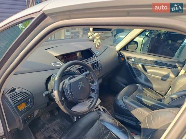 Сірий Сітроен С4 Пікассо, об'ємом двигуна 1.6 л та пробігом 332 тис. км за 7400 $, фото 10 на Automoto.ua