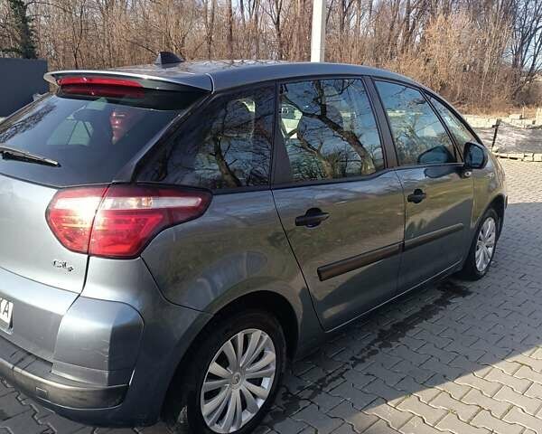 Серый Ситроен С4 Пикассо, объемом двигателя 1.6 л и пробегом 131 тыс. км за 5999 $, фото 3 на Automoto.ua