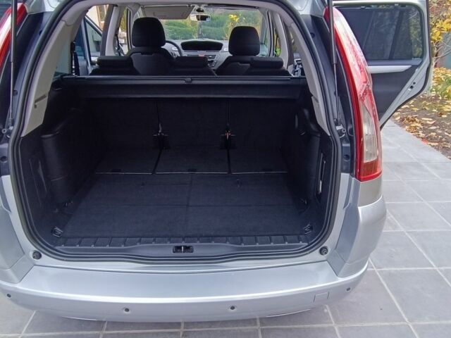 Сірий Сітроен С4 Пікассо, об'ємом двигуна 1.6 л та пробігом 237 тис. км за 6850 $, фото 6 на Automoto.ua