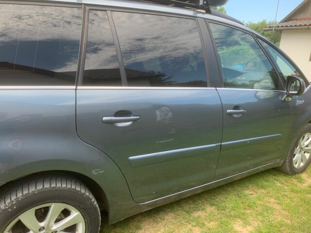 Сірий Сітроен С4 Пікассо, об'ємом двигуна 1.6 л та пробігом 339 тис. км за 7672 $, фото 3 на Automoto.ua