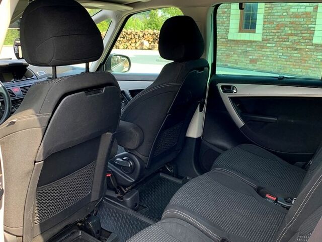 Серый Ситроен С4 Пикассо, объемом двигателя 1.6 л и пробегом 260 тыс. км за 6200 $, фото 6 на Automoto.ua