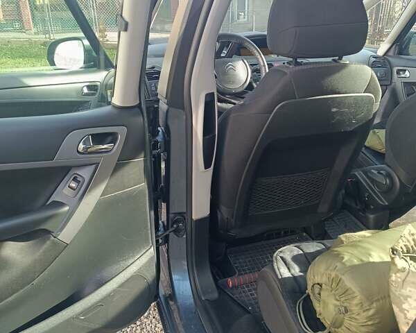 Серый Ситроен С4 Пикассо, объемом двигателя 1.6 л и пробегом 131 тыс. км за 5999 $, фото 8 на Automoto.ua