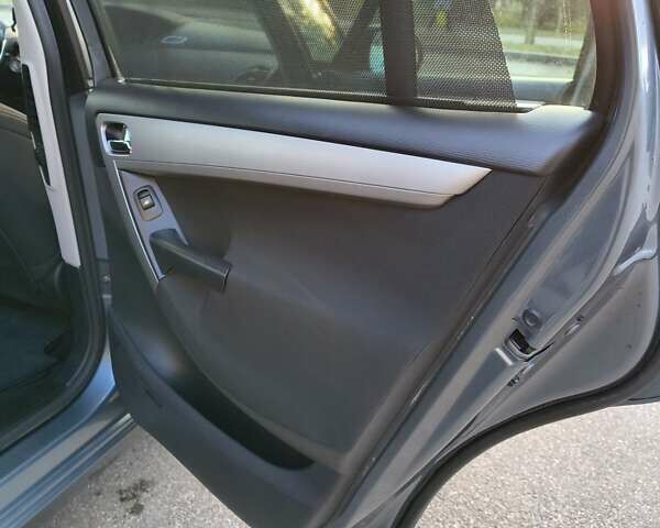 Серый Ситроен С4 Пикассо, объемом двигателя 1.56 л и пробегом 300 тыс. км за 6000 $, фото 39 на Automoto.ua