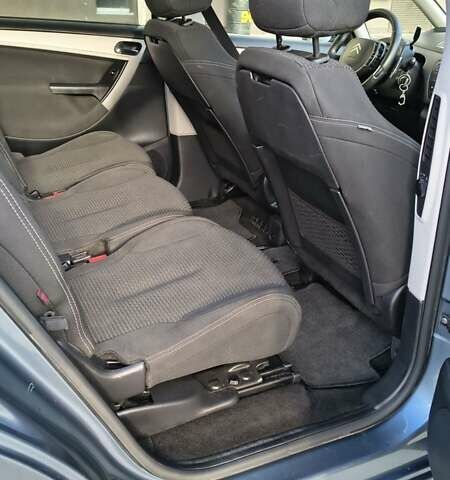 Сірий Сітроен С4 Пікассо, об'ємом двигуна 1.56 л та пробігом 300 тис. км за 6499 $, фото 26 на Automoto.ua