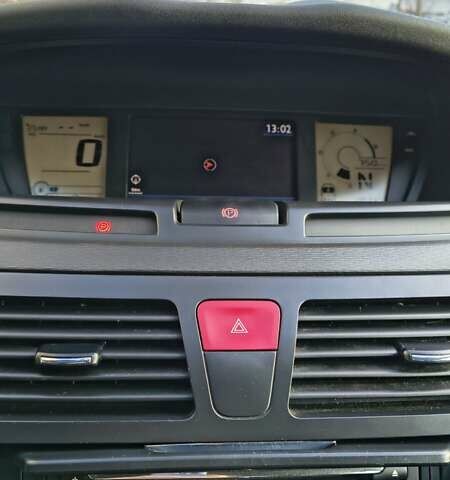 Сірий Сітроен С4 Пікассо, об'ємом двигуна 1.56 л та пробігом 300 тис. км за 6499 $, фото 28 на Automoto.ua