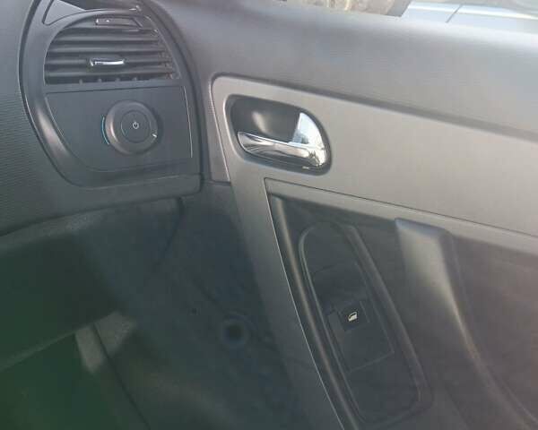 Серый Ситроен С4 Пикассо, объемом двигателя 1.6 л и пробегом 131 тыс. км за 5999 $, фото 9 на Automoto.ua